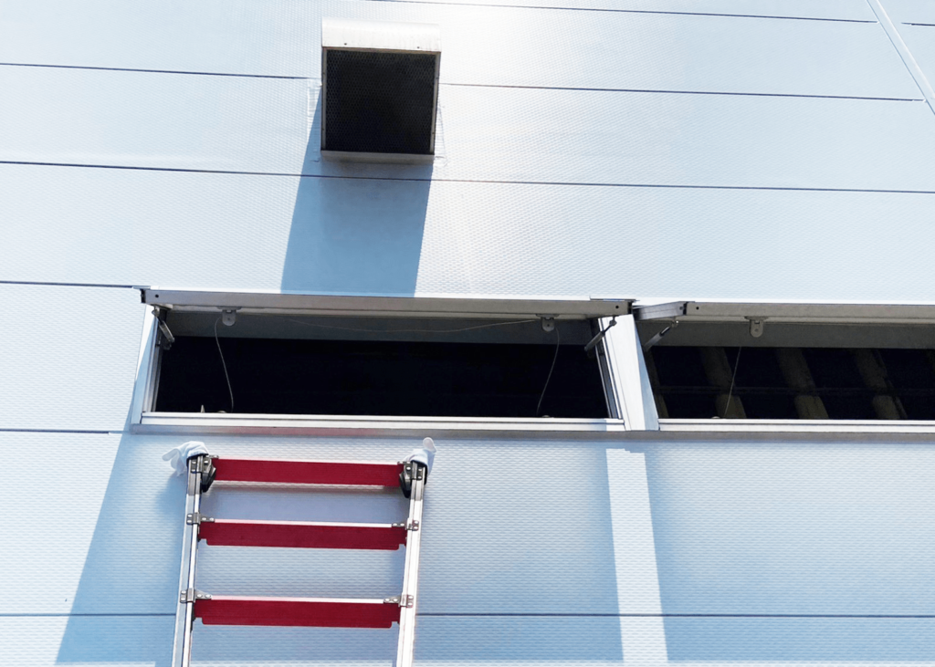 排煙窓の現地調査